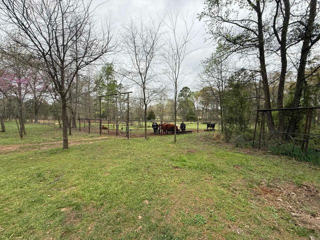 587 HEMLOCK RD, Gilmer, TX 75644