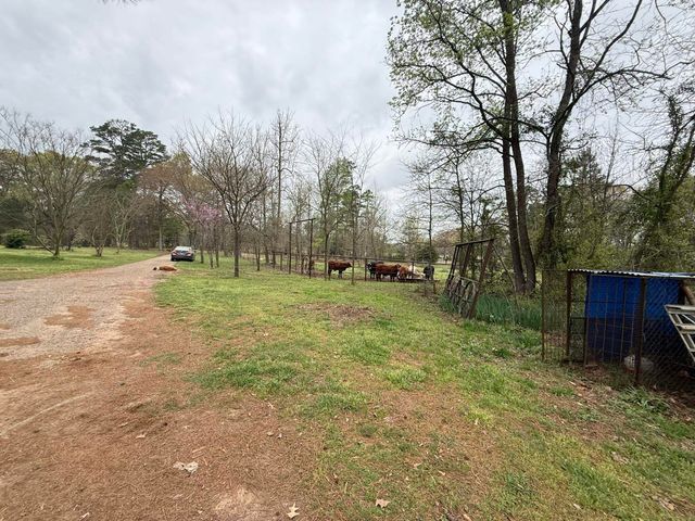 587 HEMLOCK RD, Gilmer, TX 75644