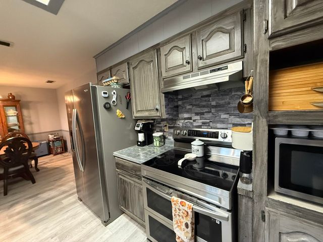 587 HEMLOCK RD, Gilmer, TX 75644