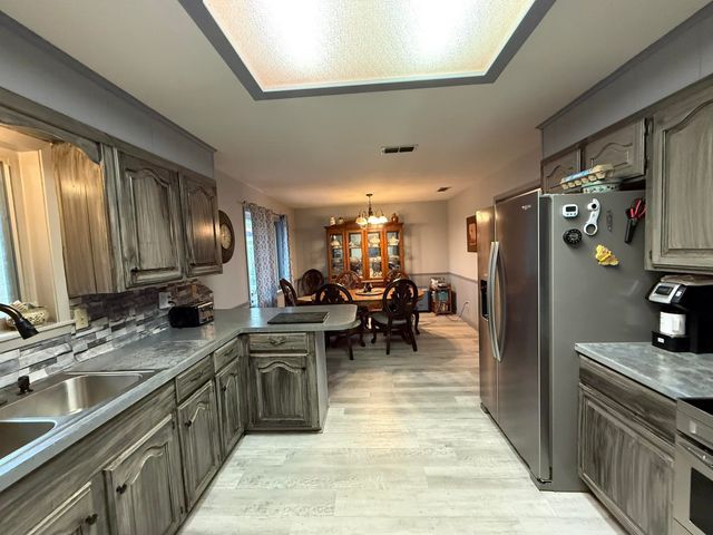 587 HEMLOCK RD, Gilmer, TX 75644