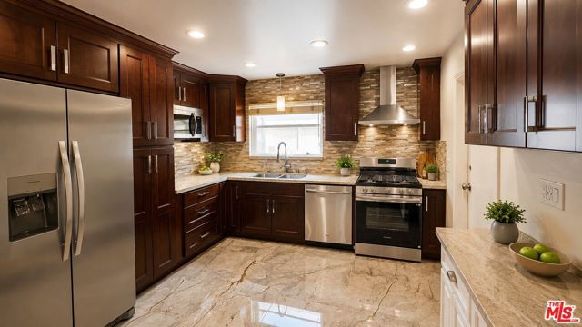 4721 Newman Avenue, Cypress, CA 90630