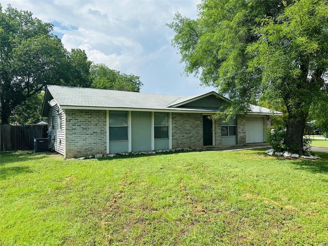 1602 Sagebrush DR, Round Rock, TX 78681
