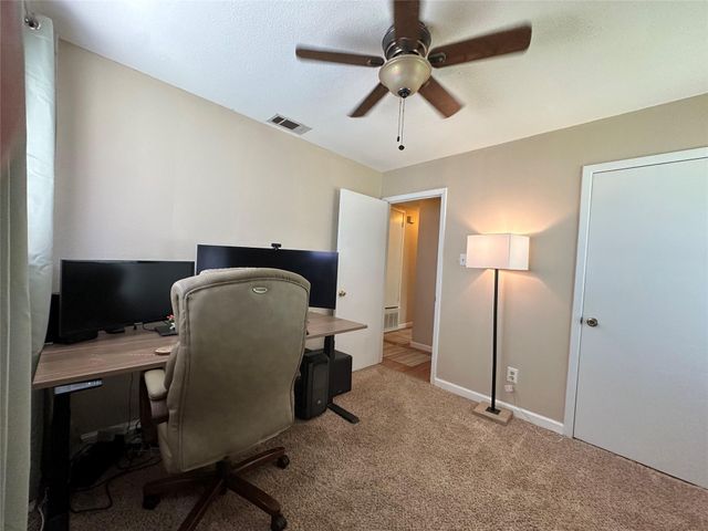 1602 Sagebrush DR, Round Rock, TX 78681