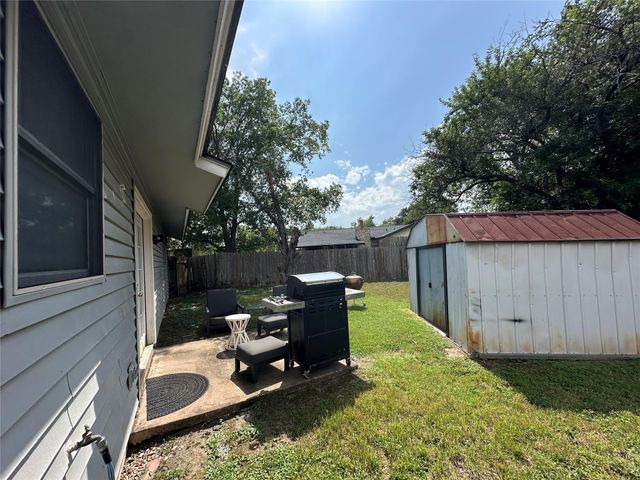 1602 Sagebrush DR, Round Rock, TX 78681