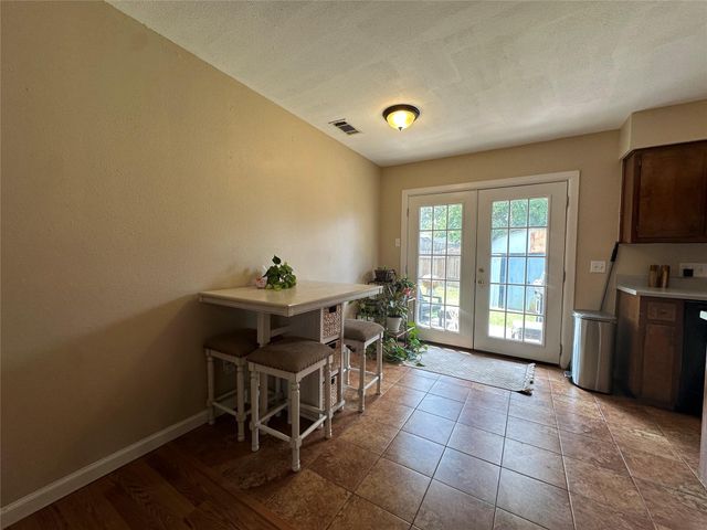 1602 Sagebrush DR, Round Rock, TX 78681