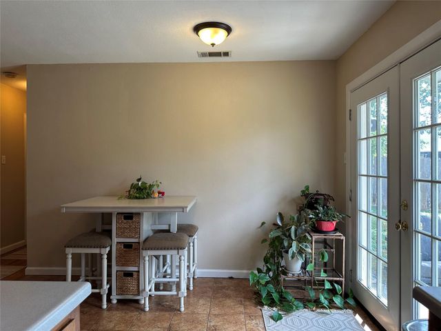 1602 Sagebrush DR, Round Rock, TX 78681
