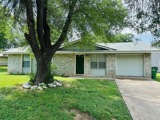 1602 Sagebrush DR, Round Rock, TX 78681