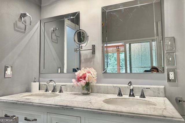 1820 Eagle Summit Court, Lawrenceville, GA 30043