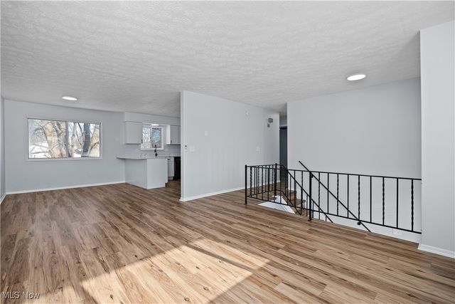 134 California Avenue, Elyria, OH 44035