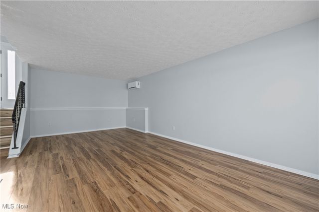 134 California Avenue, Elyria, OH 44035