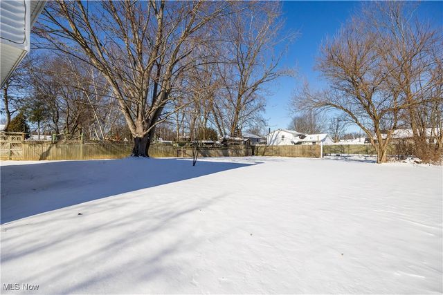 134 California Avenue, Elyria, OH 44035