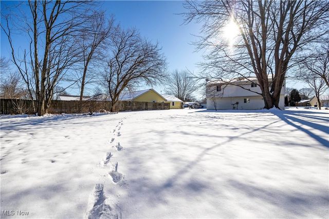 134 California Avenue, Elyria, OH 44035