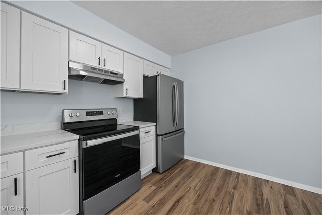 134 California Avenue, Elyria, OH 44035