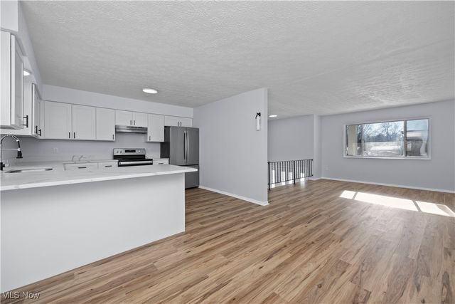 134 California Avenue, Elyria, OH 44035