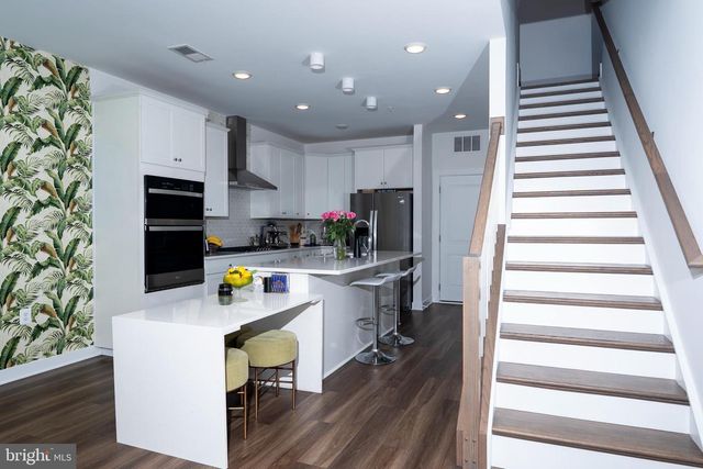 16132 FREDERICK RD, Rockville, MD 20850