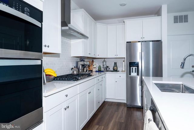 16132 FREDERICK RD, Rockville, MD 20850