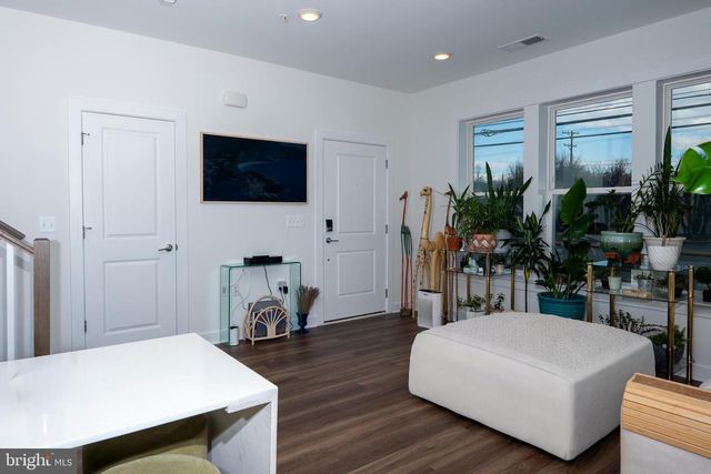 16132 FREDERICK RD, Rockville, MD 20850