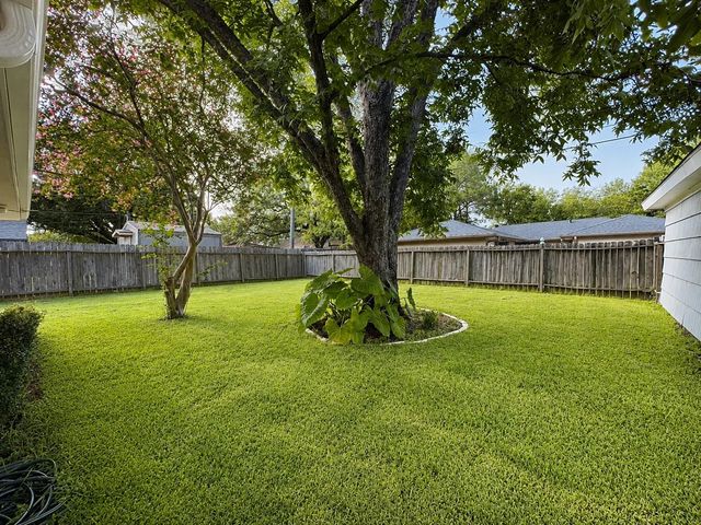 5802 W Bellfort Avenue, Houston, TX 77035