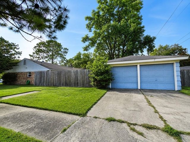 5802 W Bellfort Avenue, Houston, TX 77035