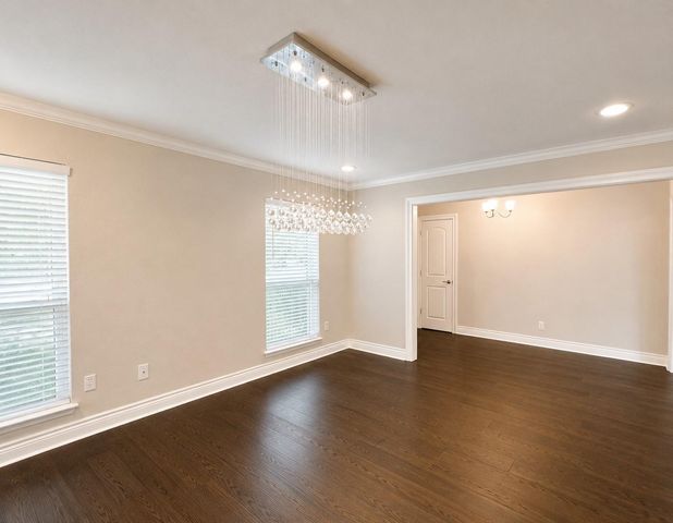 5802 W Bellfort Avenue, Houston, TX 77035