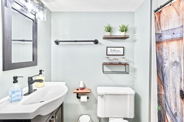 1627 South 170th Street, New Berlin, WI 53151