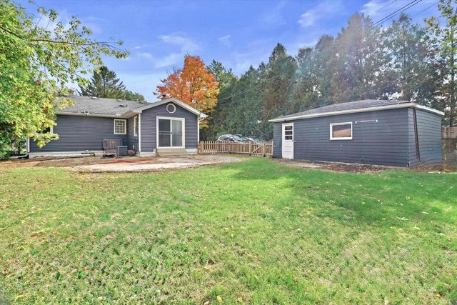 1627 South 170th Street, New Berlin, WI 53151