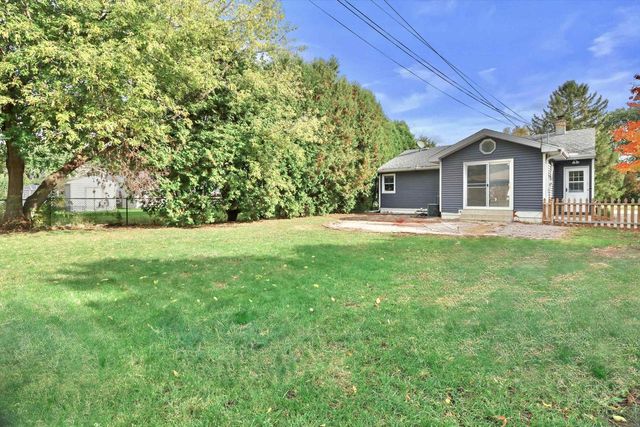 1627 South 170th Street, New Berlin, WI 53151