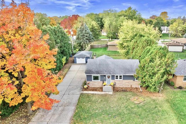 1627 South 170th Street, New Berlin, WI 53151