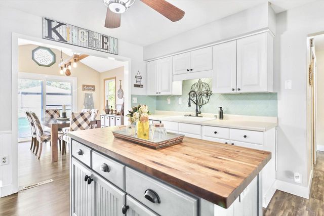 1627 South 170th Street, New Berlin, WI 53151