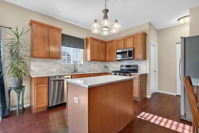 1529 Balboa Drive, Minooka, IL 60447