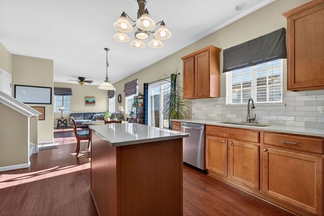 1529 Balboa Drive, Minooka, IL 60447