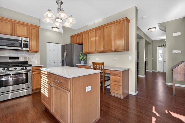 1529 Balboa Drive, Minooka, IL 60447