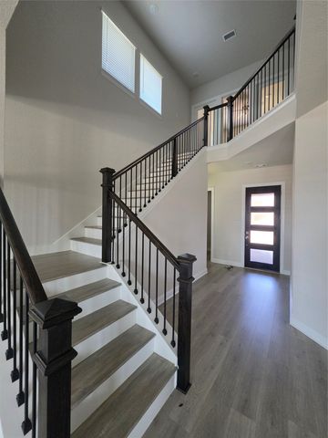 708 Treaty Oak Drive, Lewisville, TX 75056