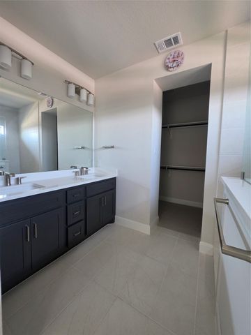 708 Treaty Oak Drive, Lewisville, TX 75056