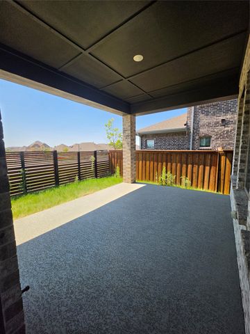 708 Treaty Oak Drive, Lewisville, TX 75056