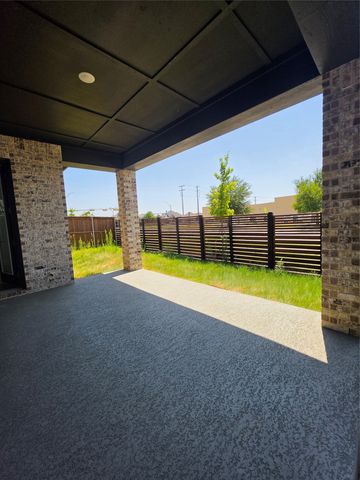 708 Treaty Oak Drive, Lewisville, TX 75056