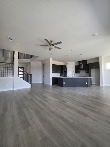 708 Treaty Oak Drive, Lewisville, TX 75056