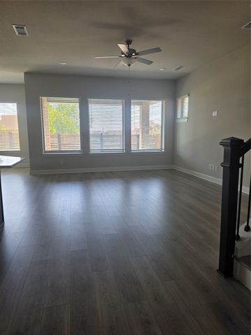 708 Treaty Oak Drive, Lewisville, TX 75056