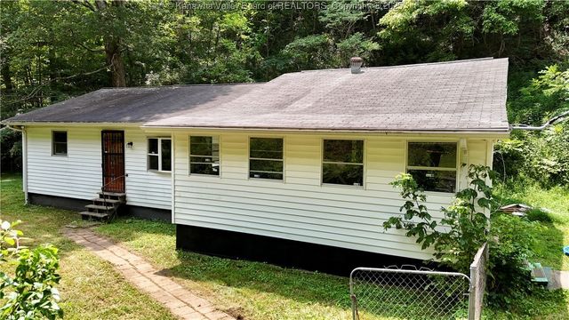 1749 Chapps Fork Road, Charleston, WV 25312