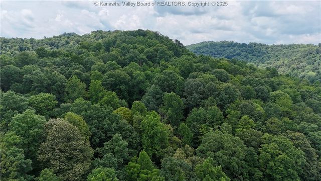 1749 Chapps Fork Road, Charleston, WV 25312