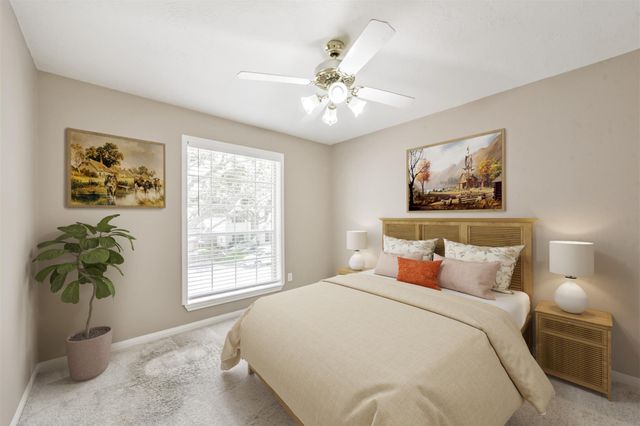 1018 S Wellsford Drive, Pearland, TX 77584