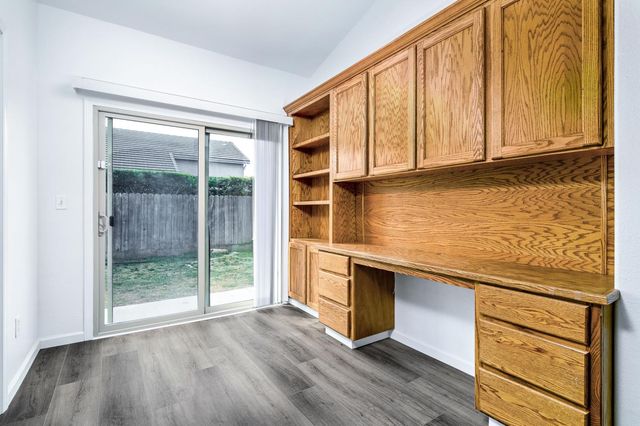 6517 E Amherst Avenue, Fresno, CA 93727