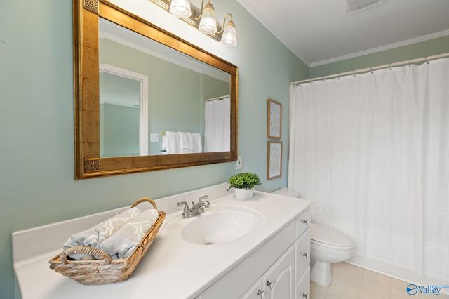 1406 Woodmont Avenue, Huntsville, AL 35801