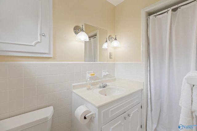 1406 Woodmont Avenue, Huntsville, AL 35801