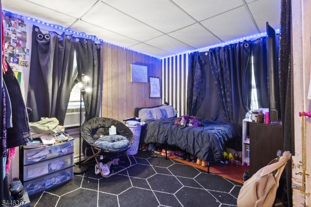 37 Newfield St, East Orange City, NJ 07017