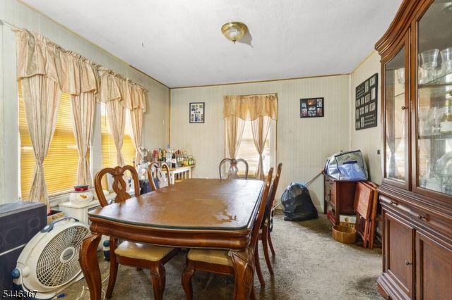 37 Newfield St, East Orange City, NJ 07017