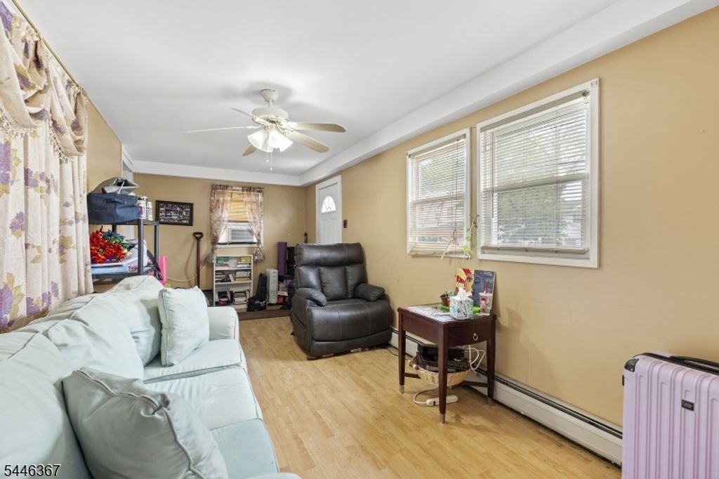 37 Newfield St, East Orange City, NJ 07017 — photo 4