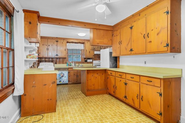 5333 Weaver Road, Elm City, NC 27822