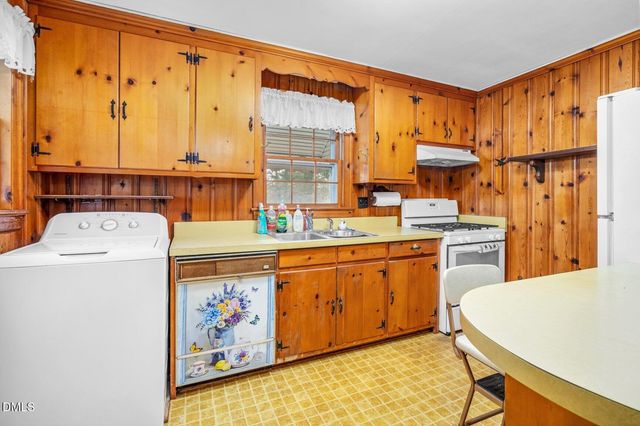 5333 Weaver Road, Elm City, NC 27822