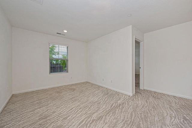 6130 Mehrten Cir, Rocklin, CA 95765
